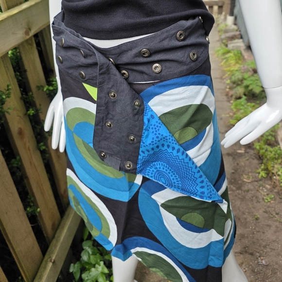 Reversible and adjustable Pacap skirt - Picture 3 of 14